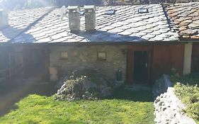 Chalet a due passi piste da sci